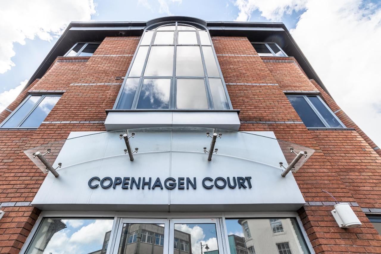 Copenhagen Court Apartments Basingstoke Exterior foto