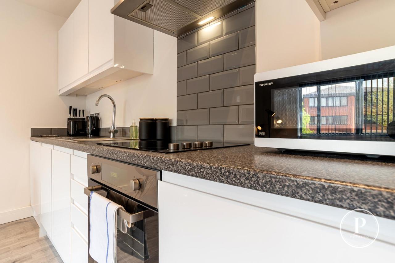 Copenhagen Court Apartments Basingstoke Exterior foto